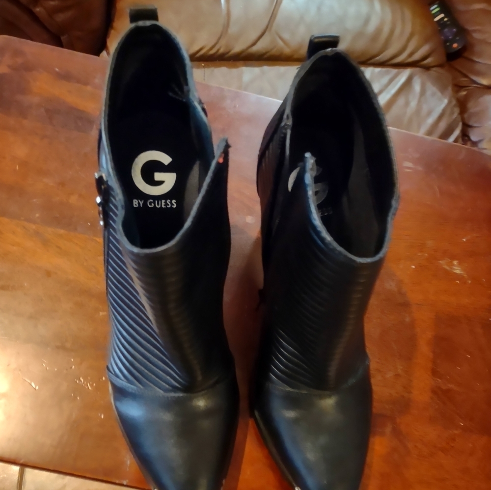 Guess ankle boots